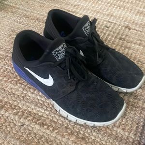 Nike Janoski